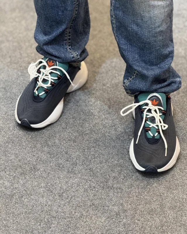Adidas adiFOM