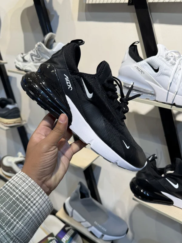 Nike Air Max 270